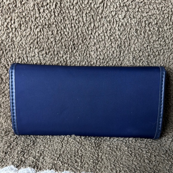 Tory Burch wannabe Navy Wallet - Picture 2 of 9